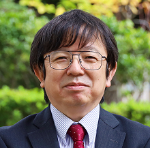 産学官連携センター長 久保田 純(工学部化学システム工学科 教授)